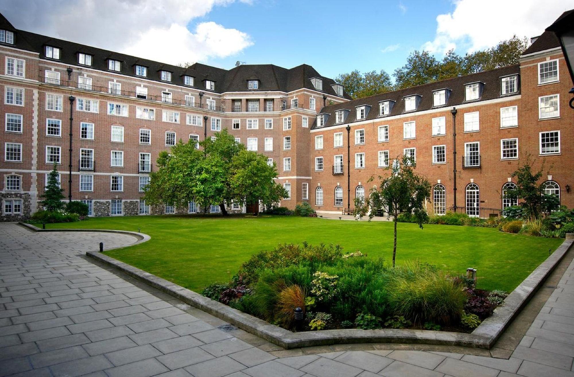 The Goodenough Hotel London Exterior photo